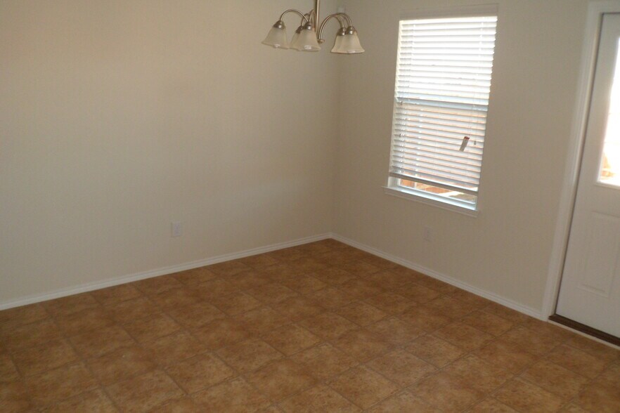 Building Photo - 1508 Abby Creek Dr