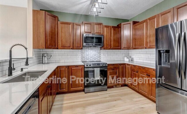 Building Photo - 5902 Chorus Heights