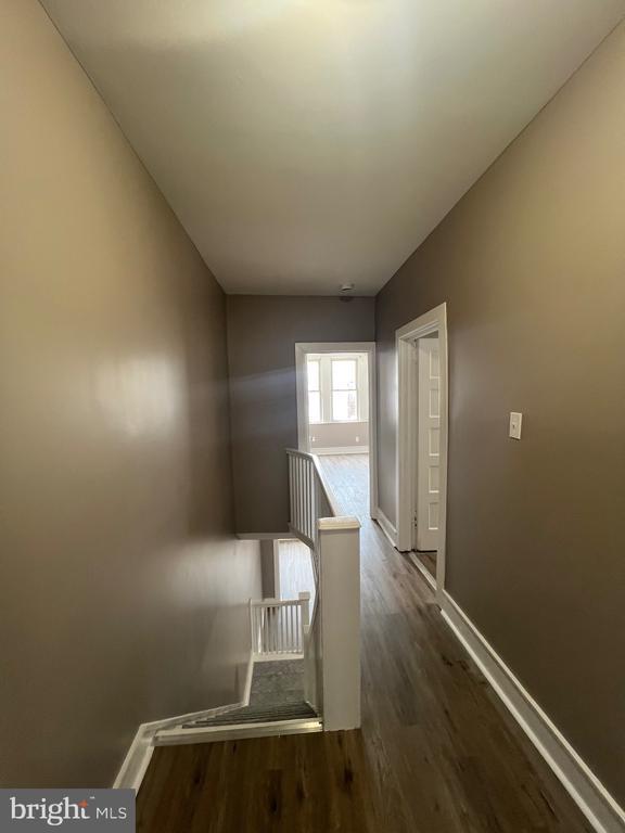 Building Photo - 2037 S 68th St