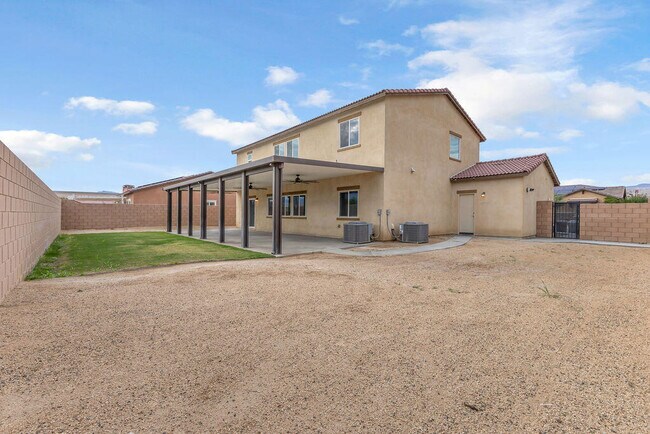 Building Photo - 83325 White Stallion Rd