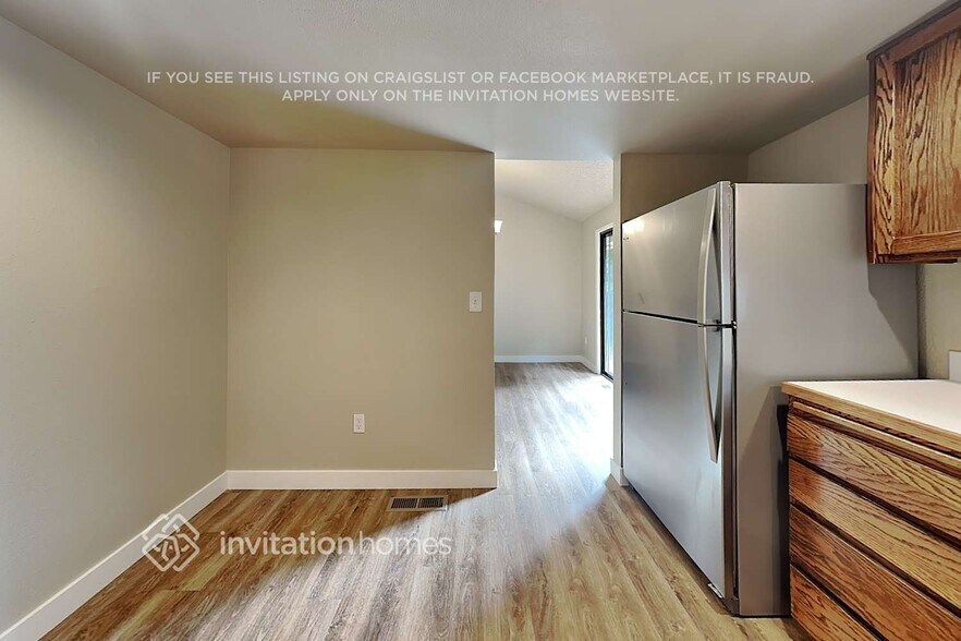 Building Photo - 5121 S 302nd Pl
