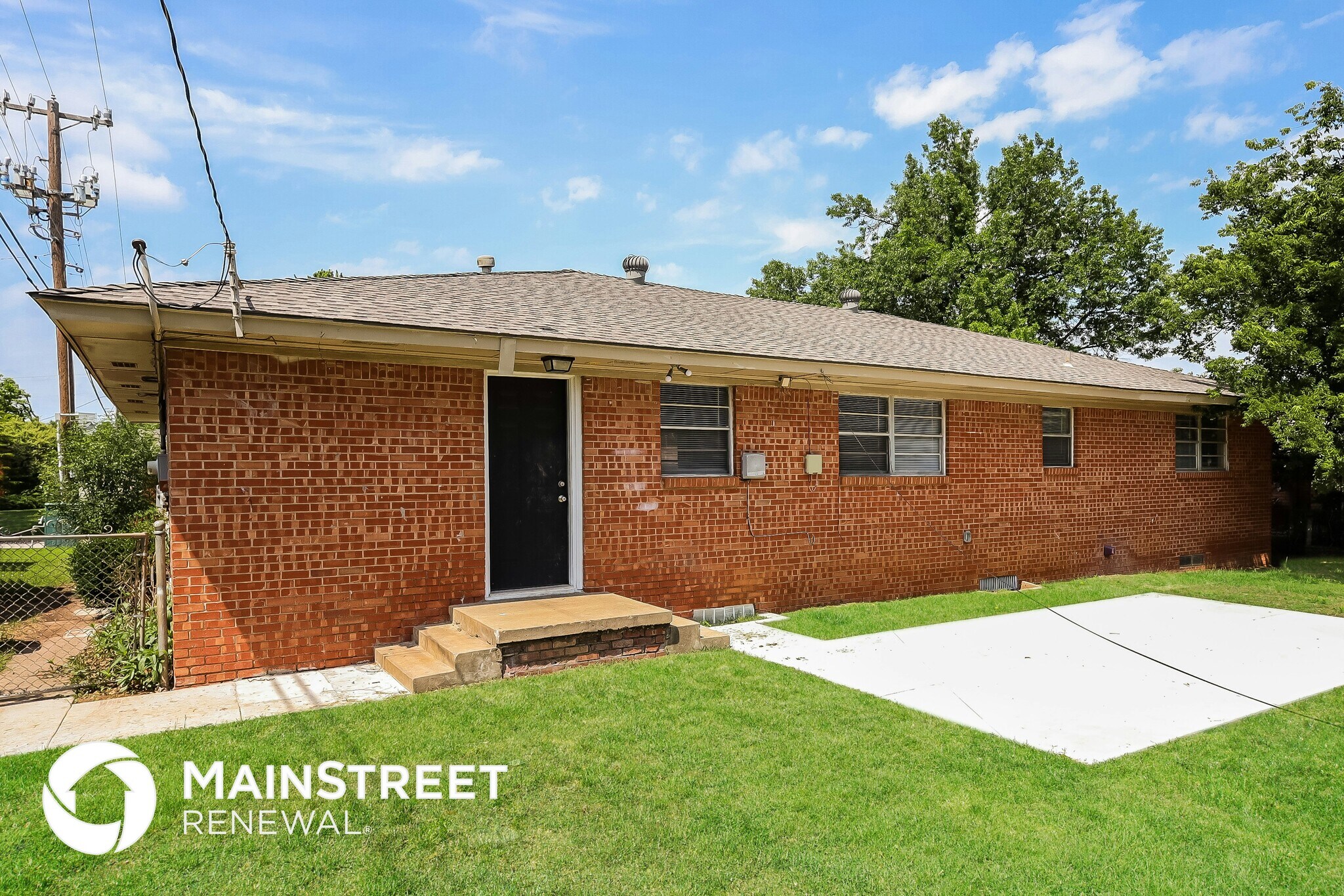 Building Photo - 2632 Kings Way