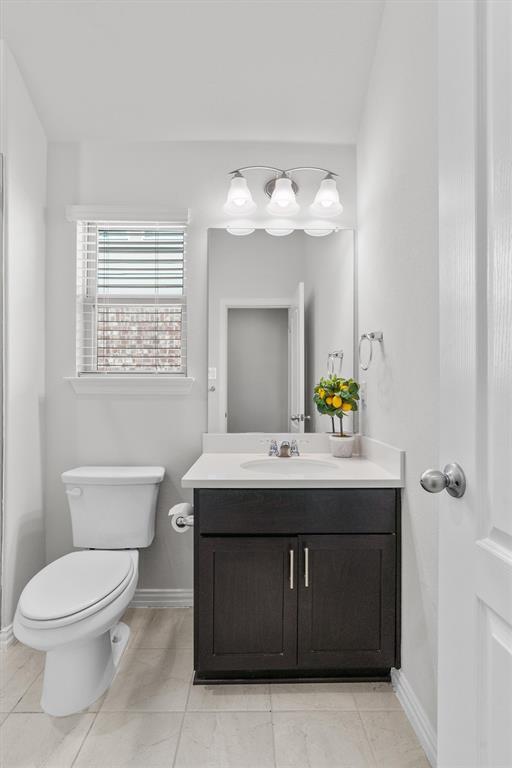 Building Photo - 562 Leadtree Loop