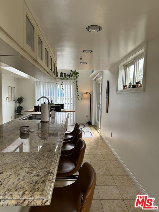 Building Photo - 10389 Almayo Ave