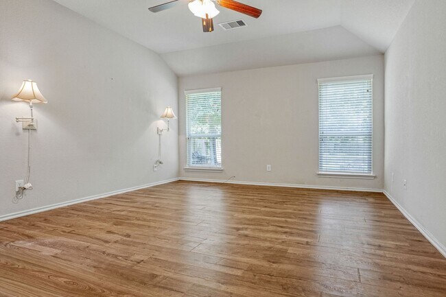 Building Photo - 1601 Katydid Ct