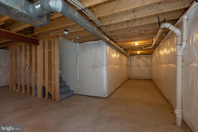 Building Photo - 228 Chandlers Glen Dr