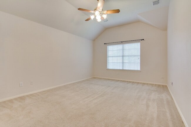 Building Photo - 1133 Hillwood Dr