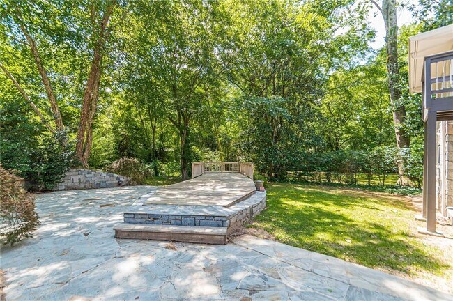 Building Photo - 4523 Runnemede Rd NW