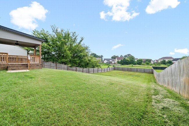 Building Photo - 3482 Southwood Dr