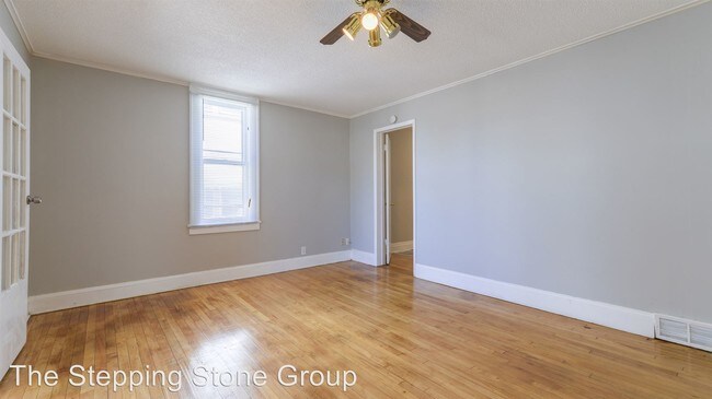 Building Photo - 2307 University Ave NE