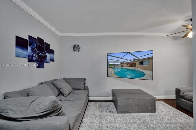 Building Photo - 2101 N 52nd Ave