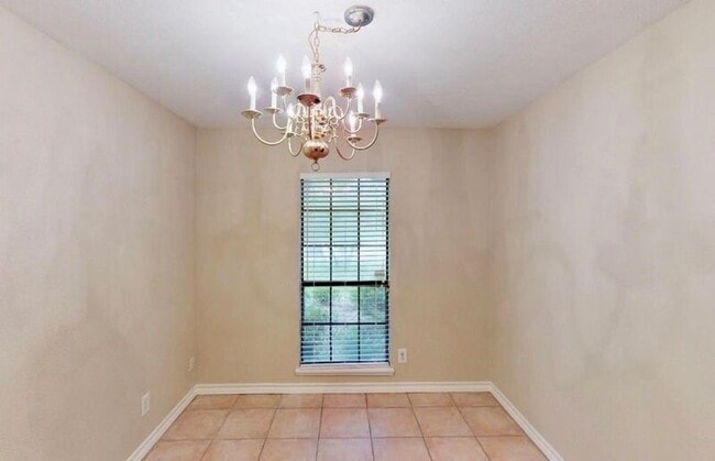 Building Photo - 1124 Kesser Dr