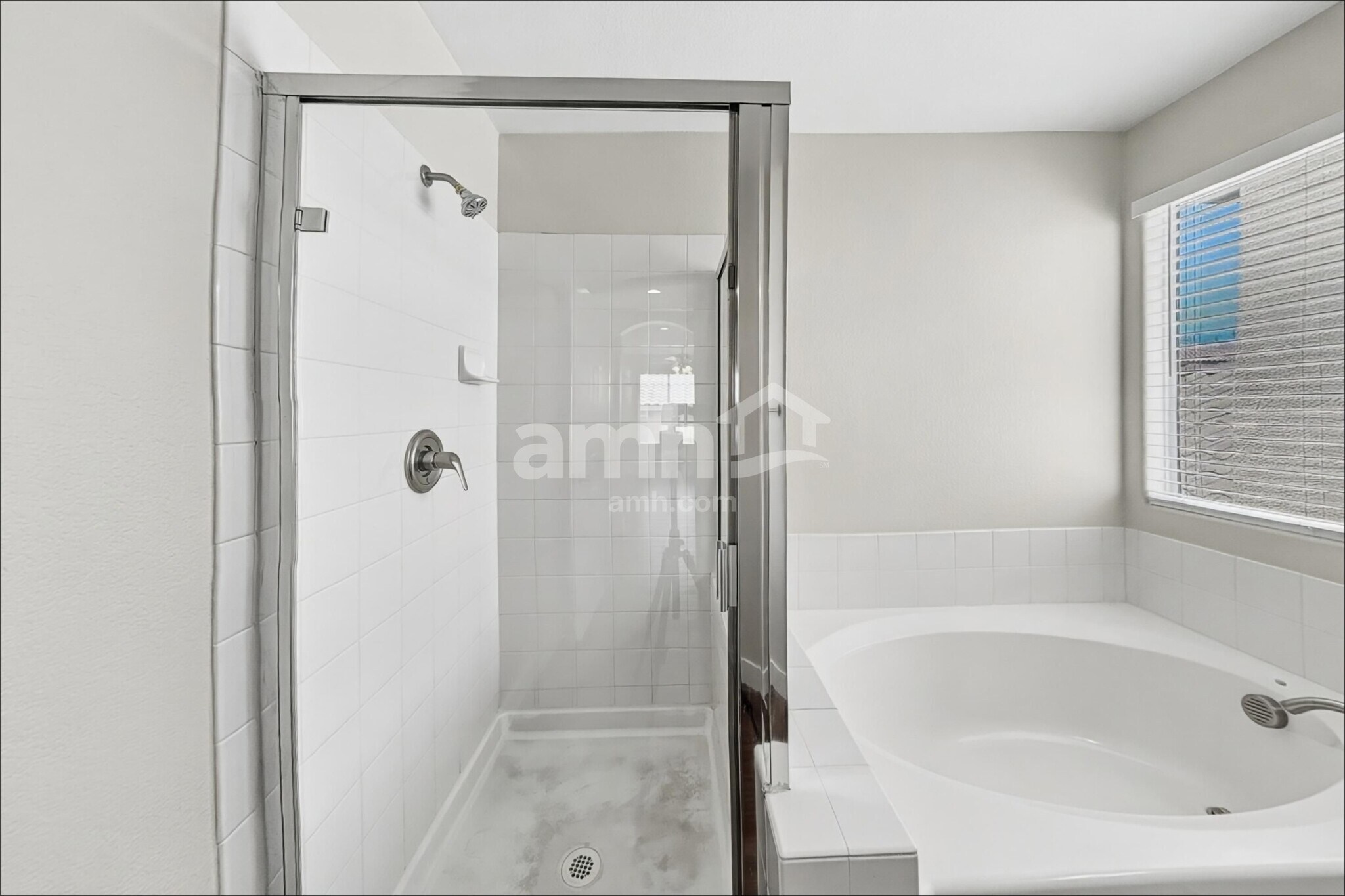 Building Photo - 9438 Havasu Canyon Ave