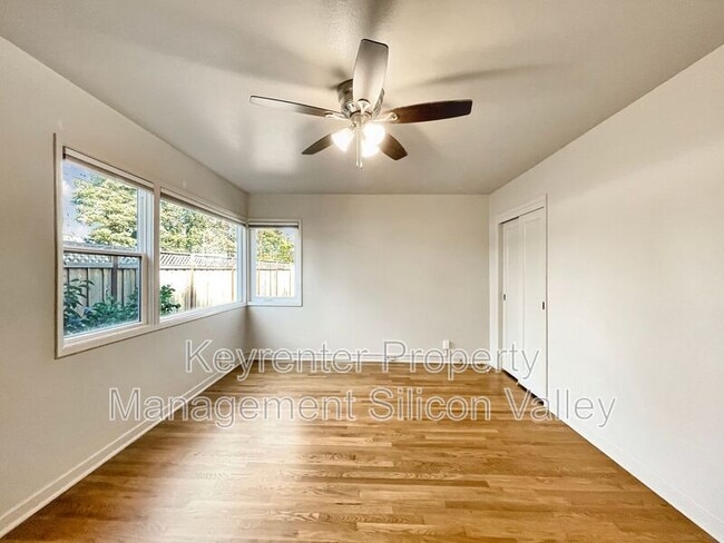 Building Photo - 795 Viader Ct