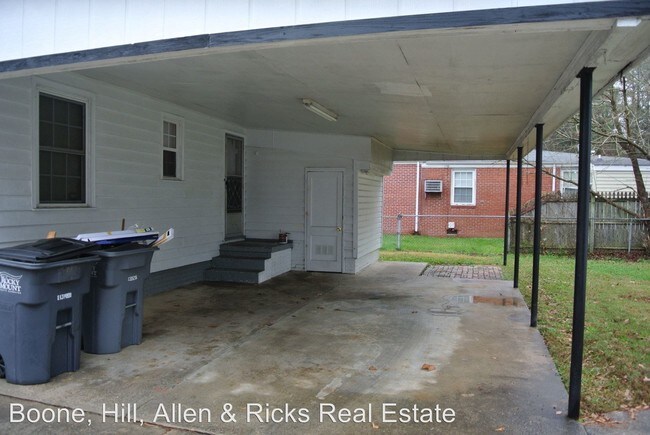 Building Photo - 1317 Hill St