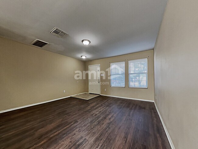 Building Photo - 503 Pine Cluster Ct