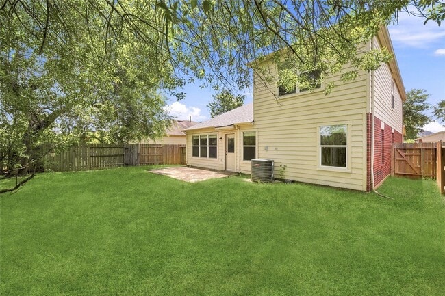 Building Photo - 727 Cypresswood Ridge