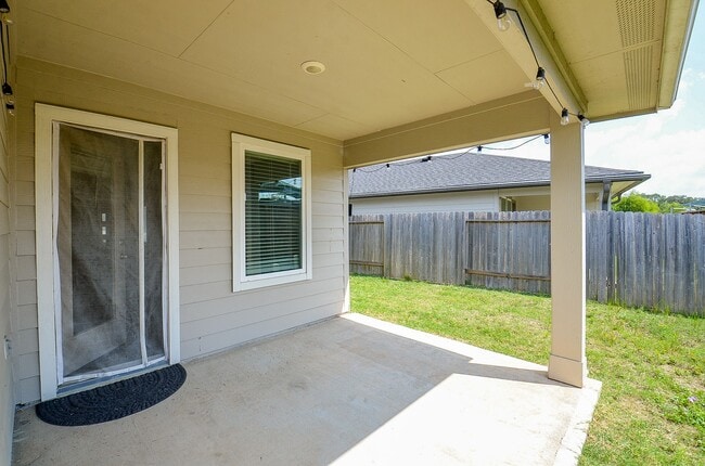 Building Photo - 2804 Wingmore Ln