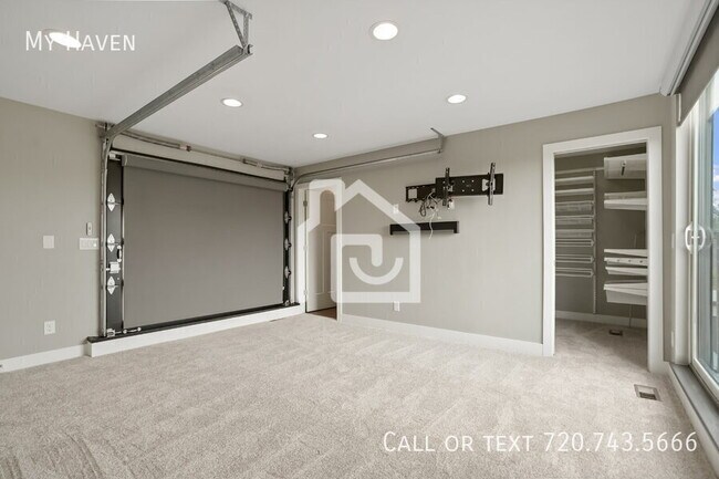 Building Photo - 2735 W 21st Ave