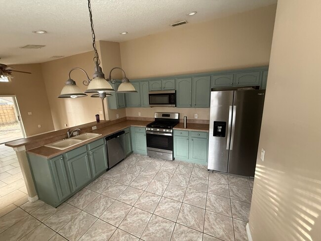 Building Photo - 3052 Wild Pepper Ave