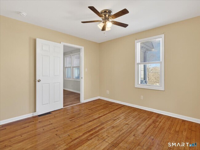 Building Photo - 91 Jewett St