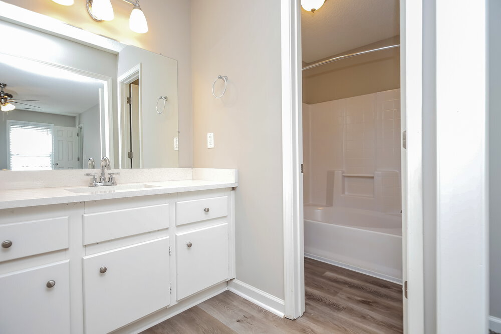 Building Photo - 1929 Knipe Dr SW