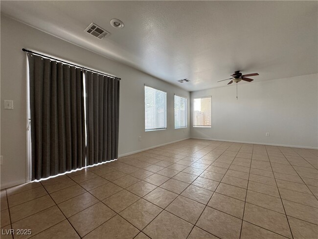 Building Photo - 9934 Juniper Haven Ave