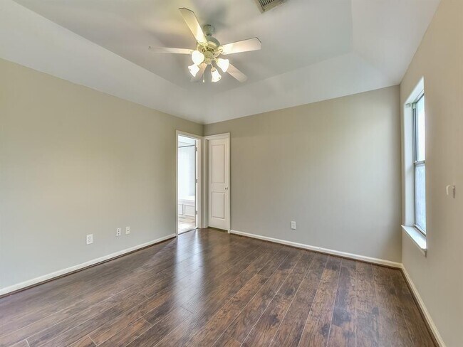 Building Photo - 1510 Bevis St