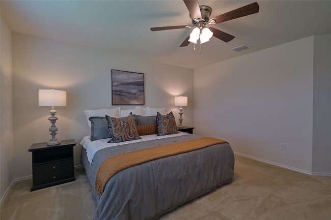 Building Photo - 1205 Waggoner Dr