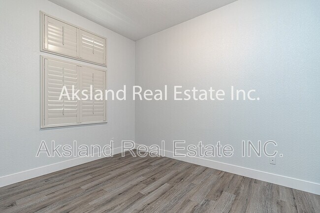 Building Photo - 611 Brookhurst Blvd