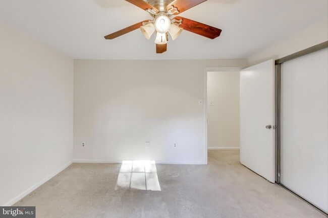 Building Photo - 17505 Longview Ln