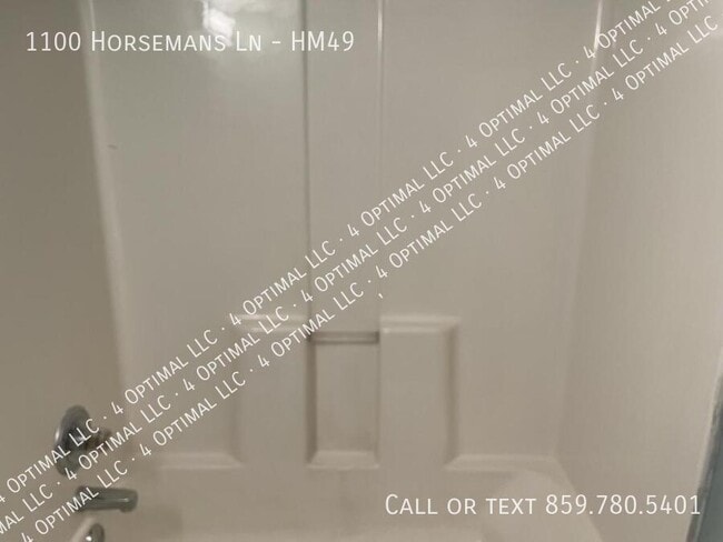 Building Photo - 1100 Horsemans Ln
