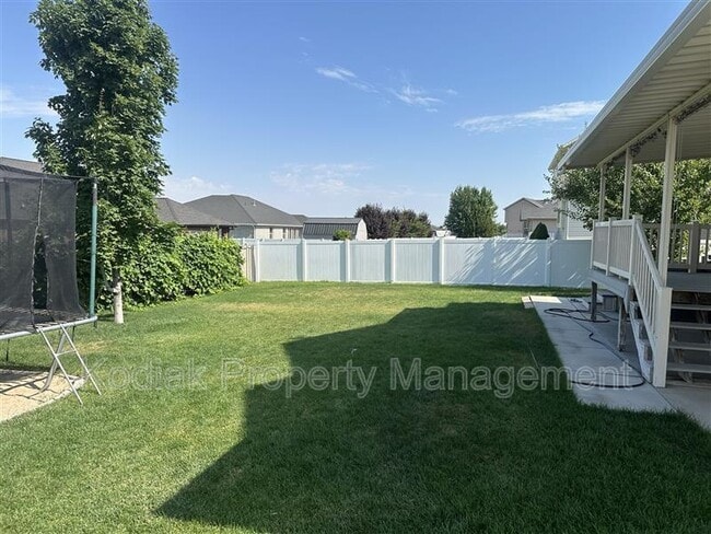 Building Photo - 1127 N 1285 W