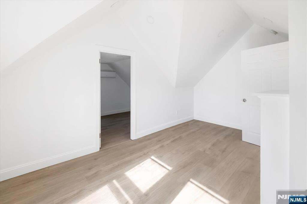 Building Photo - 46 Garden Pl