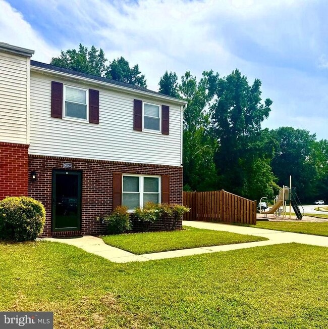 Building Photo - 18085 Olde Port Ln