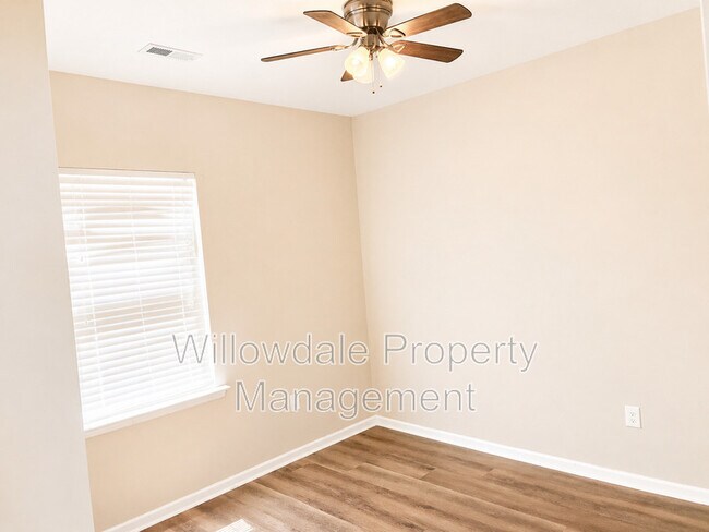 Building Photo - 2618 Tummel Ln