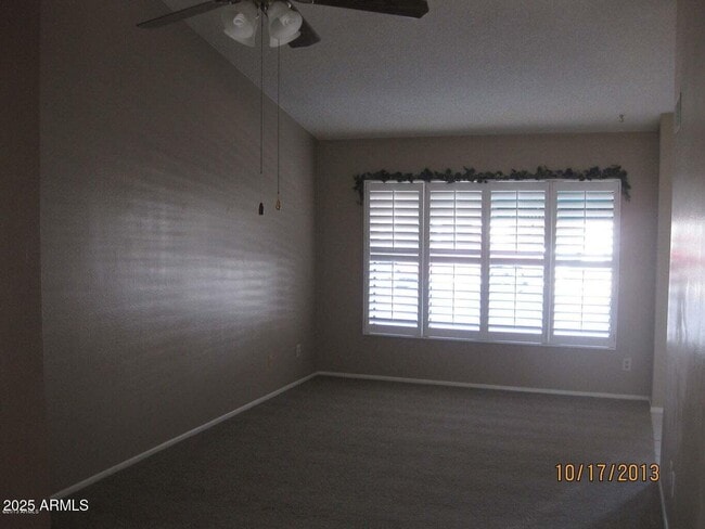 Building Photo - 1101 E Bluefield Ave