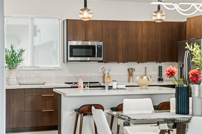 Building Photo - 4741 NW 84th Ave