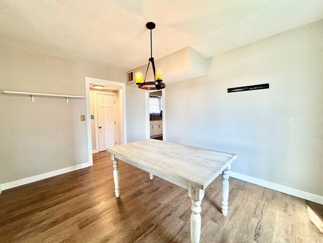 Building Photo - Charming 3 Bedroom Home in Norfolk