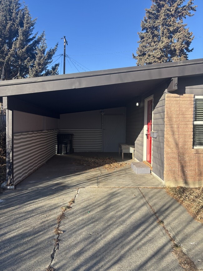 Building Photo - 964 Stokes Ave