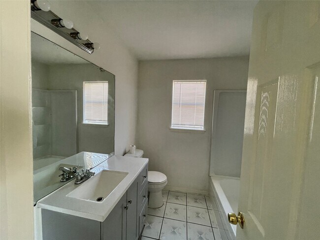 Building Photo - 2314 Spring Dusk Dr