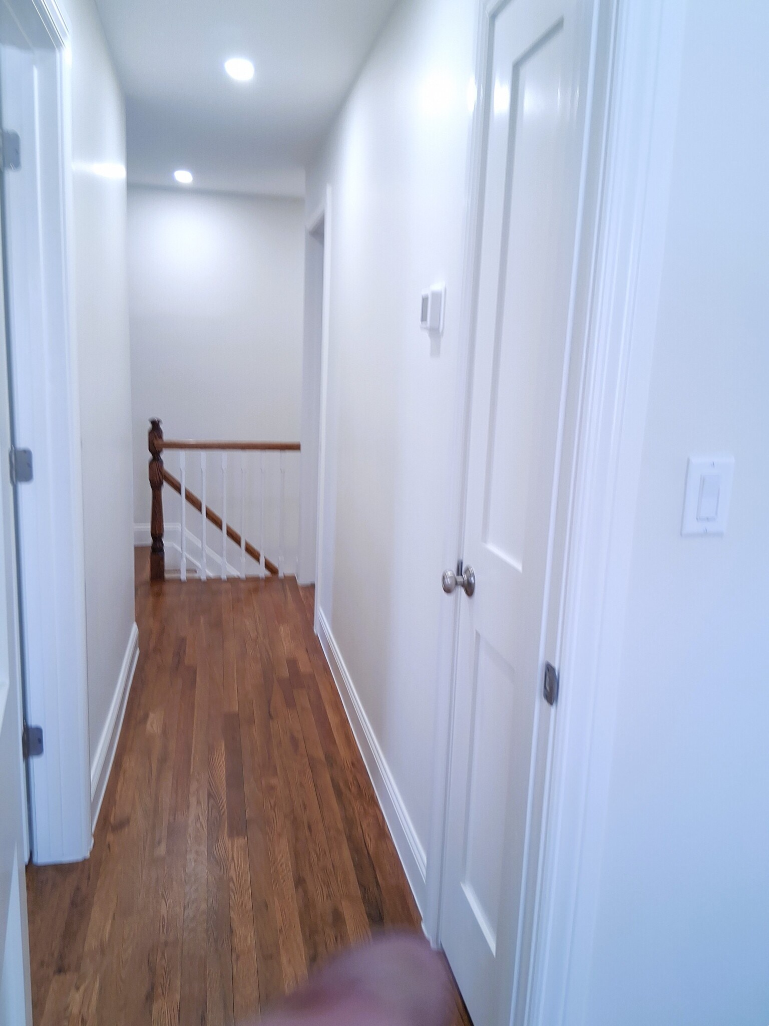 Building Photo - 34 Old East Neck Rd