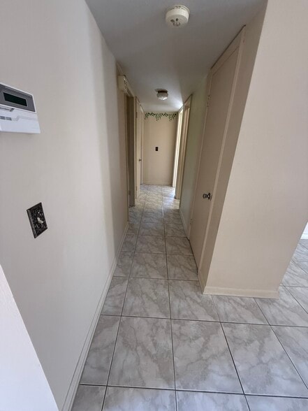 Hallway - 7908 N Woodlynne Ave