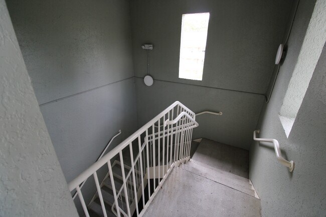 Building Photo - 9158 SW 51st Rd