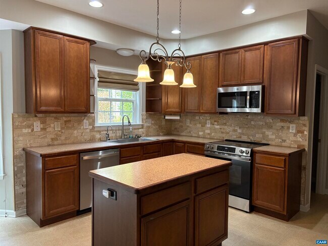 Building Photo - 1575 Preddy Creek Rd