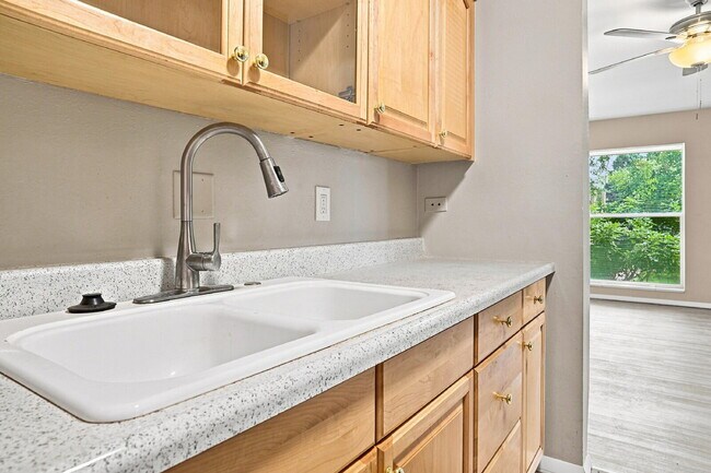 Building Photo - $1,645.95 with Half Off The First Month's Rent, 2 Beds - 1 Bath, Condo in Denver with Central A/C!