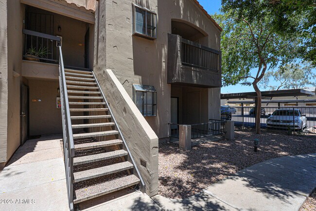 Building Photo - 747 S Ext Rd
