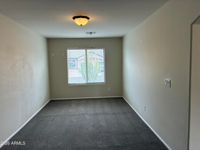 Building Photo - 2217 W Steed Ridge
