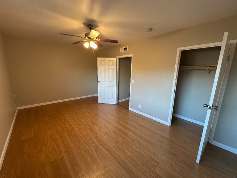 Building Photo - 10275 Mills Station Rd