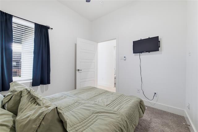 Building Photo - 2406 Merlin St